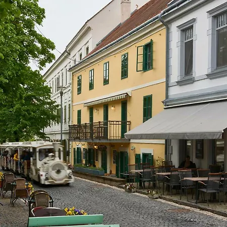 Postel Balatonfuered